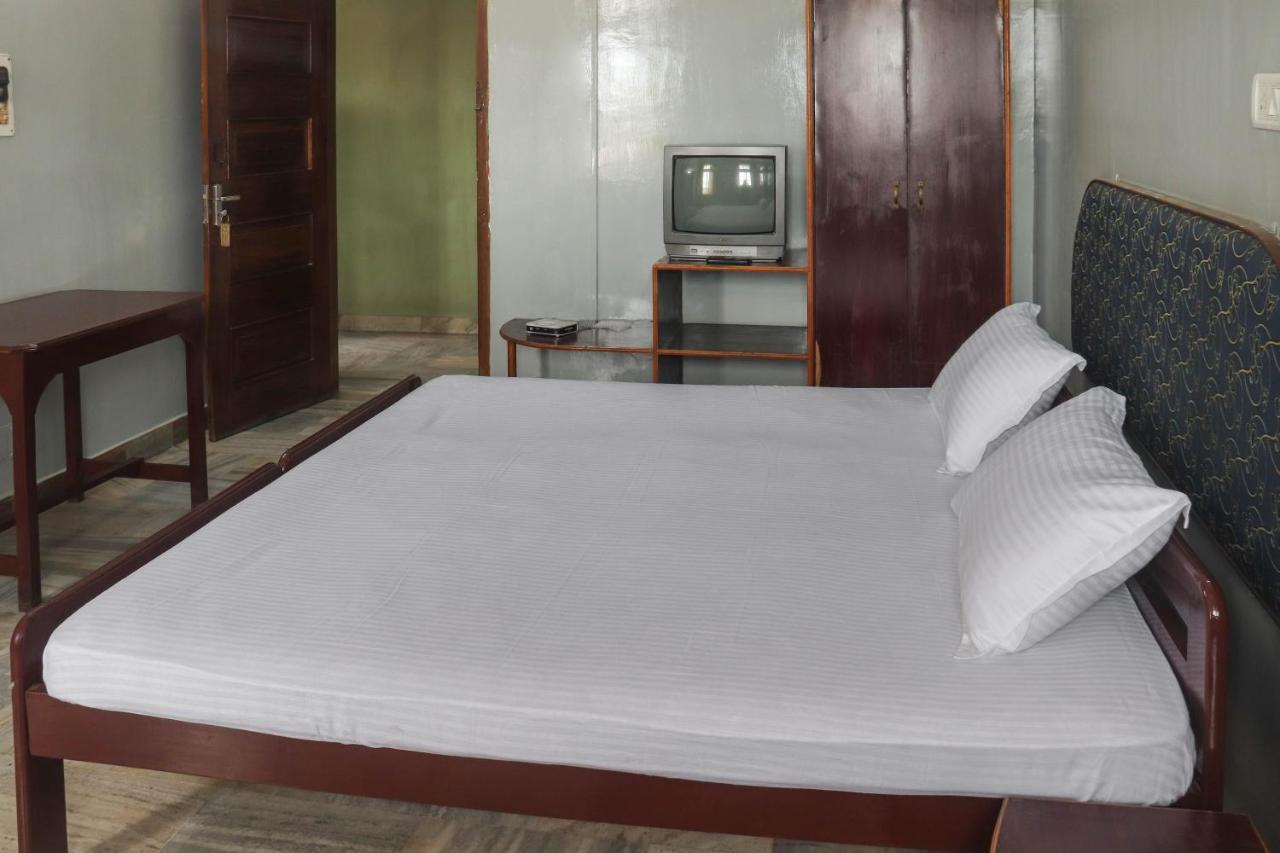Spot On 49477 Hotel Galaxy Dimāpur Exterior photo