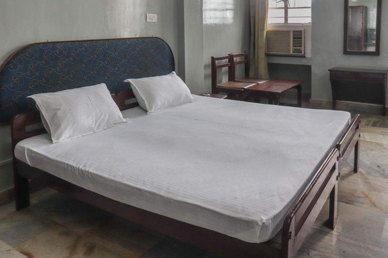 Spot On 49477 Hotel Galaxy Dimāpur Exterior photo