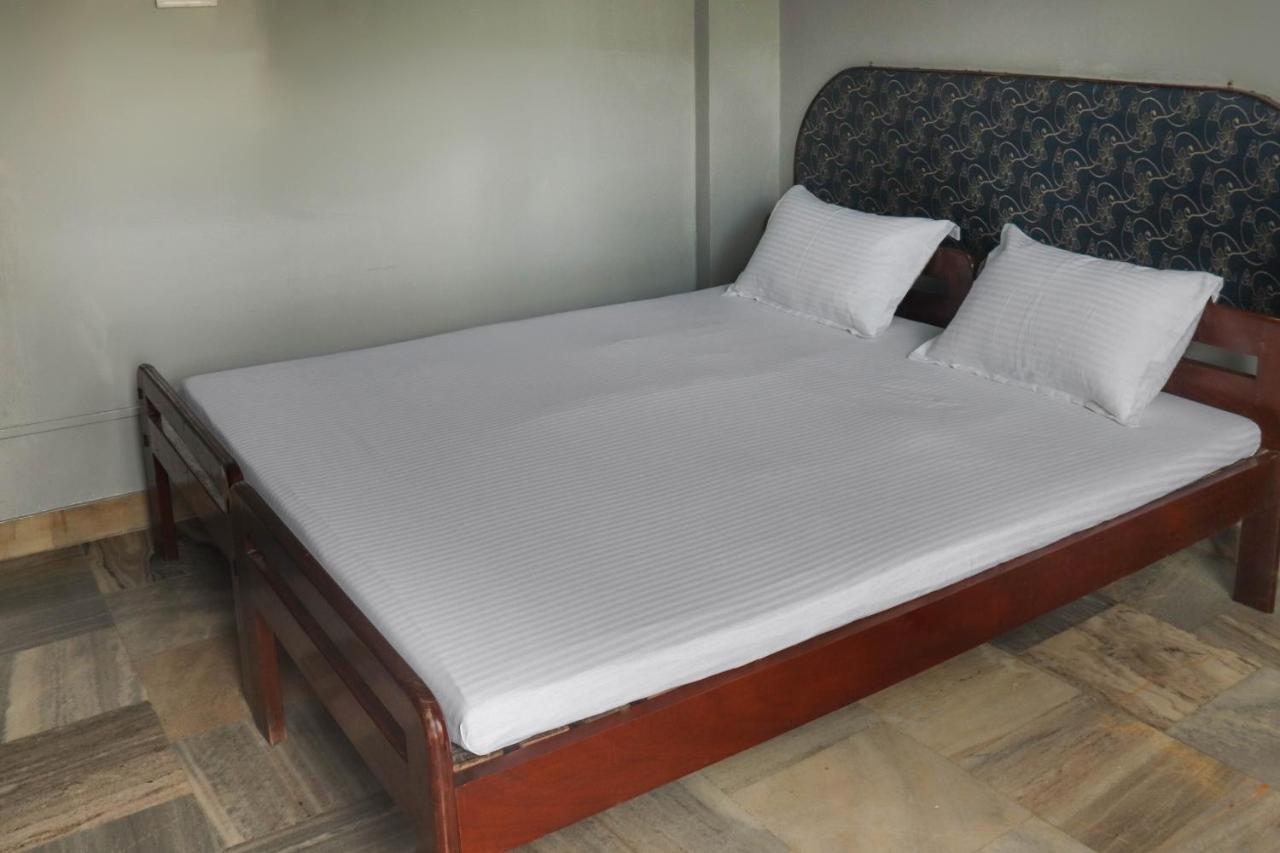 Spot On 49477 Hotel Galaxy Dimāpur Exterior photo