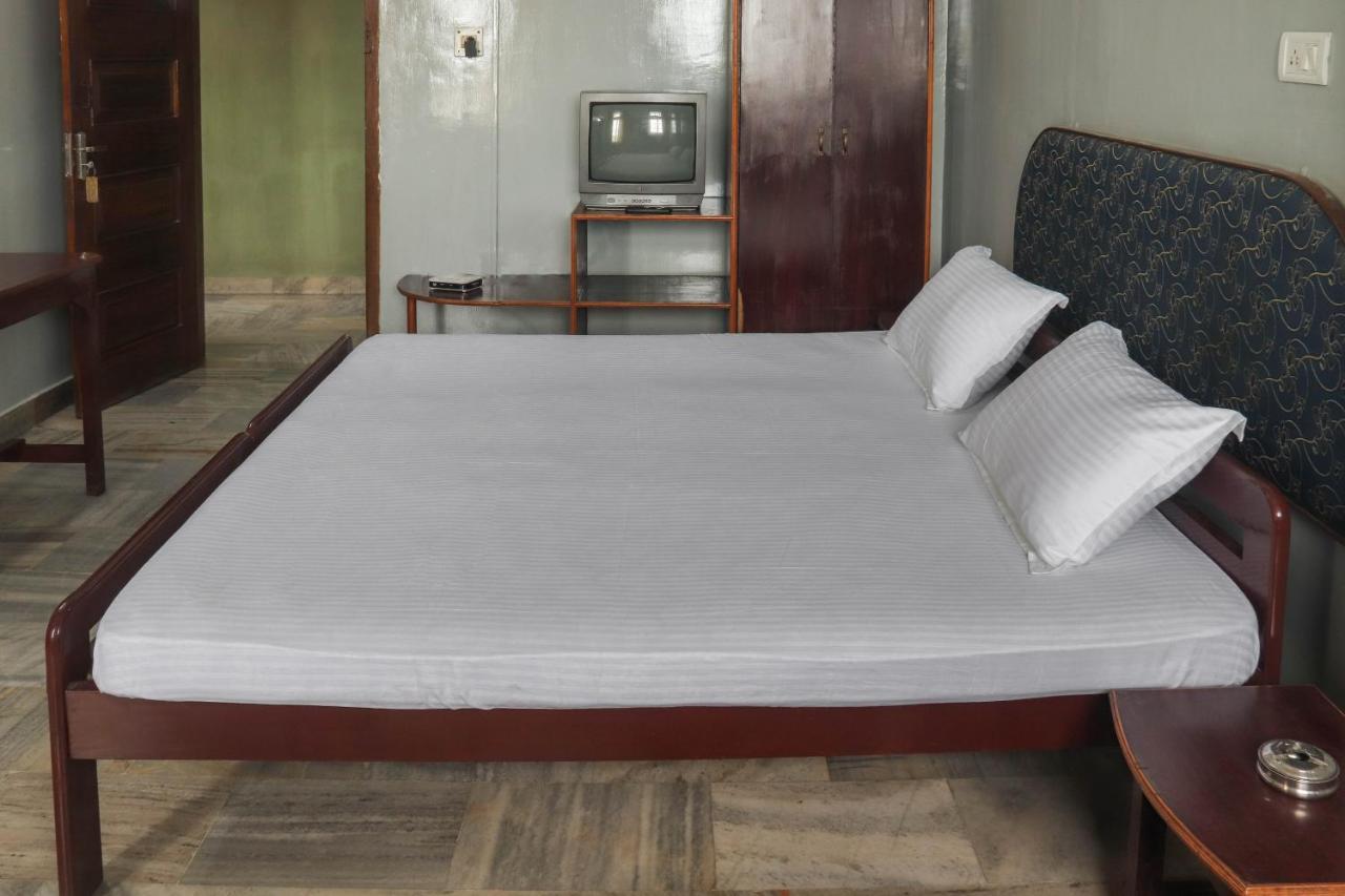 Spot On 49477 Hotel Galaxy Dimāpur Exterior photo